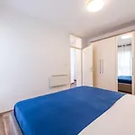 Apartment M&A New Residence